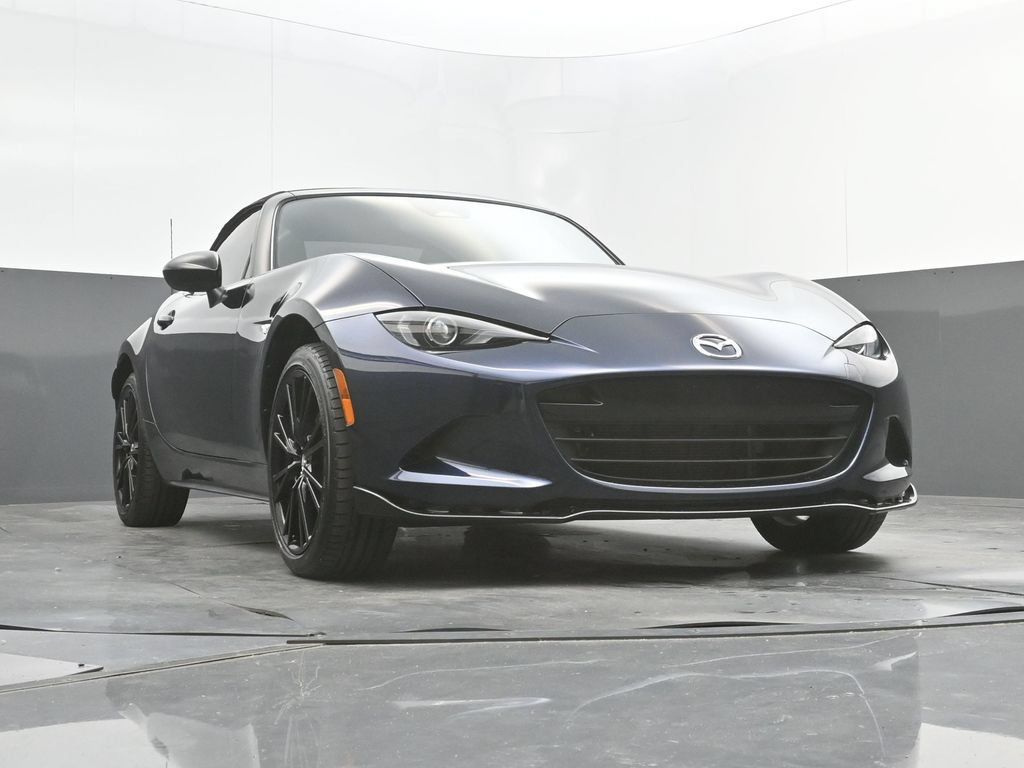 Used 2025 MAZDA MX-5 Miata Club RWD image 39