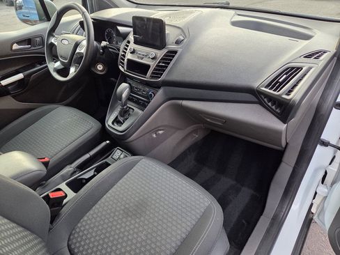 Used 2022 Ford Transit Connect XLT image 13