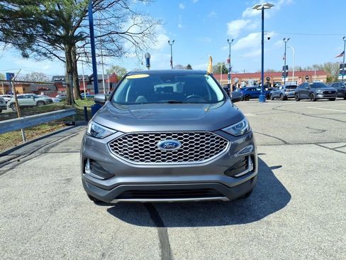 Certified 2023 Ford Edge SEL w/ Convenience Package AWD/4WD image 2