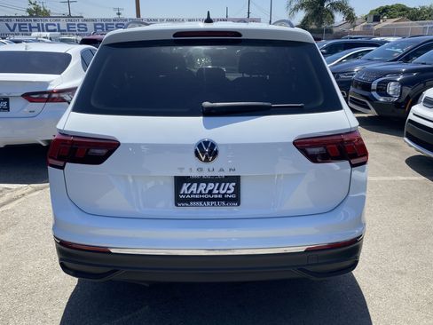 Used 2023 Volkswagen Tiguan S FWD image 9