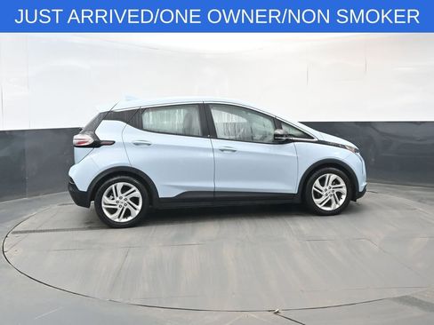 Used 2023 Chevrolet Bolt LT image 6