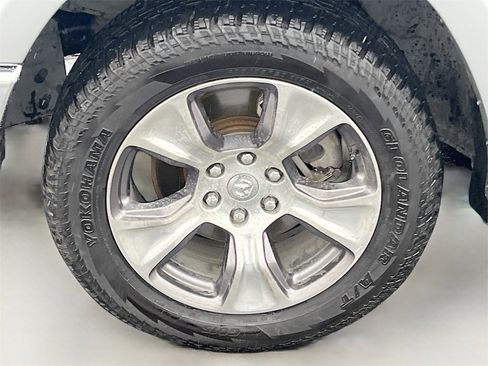 Used 2021 RAM 1500 Laramie image 30