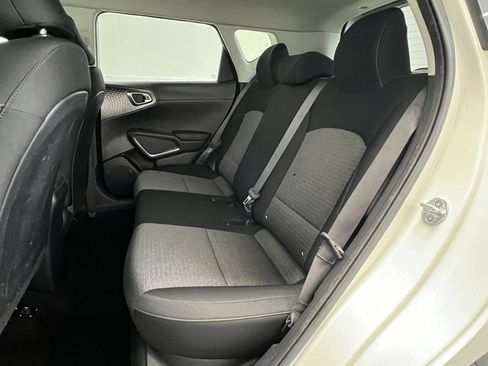 Used 2020 Kia Soul S FWD image 10