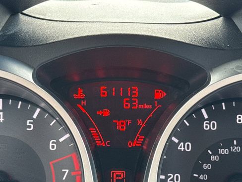 Used 2015 Nissan Juke SV AWD/4WD image 24