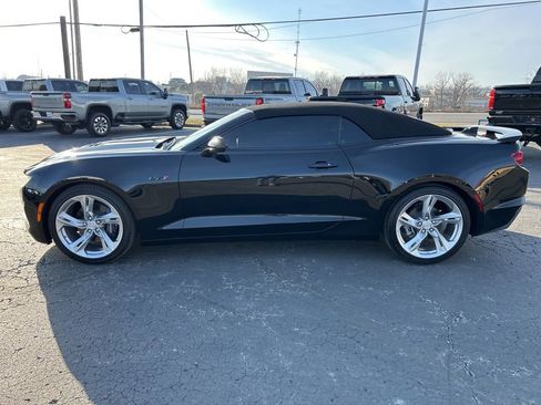 Used 2023 Chevrolet Camaro LT w/ Technology Package RWD image 8