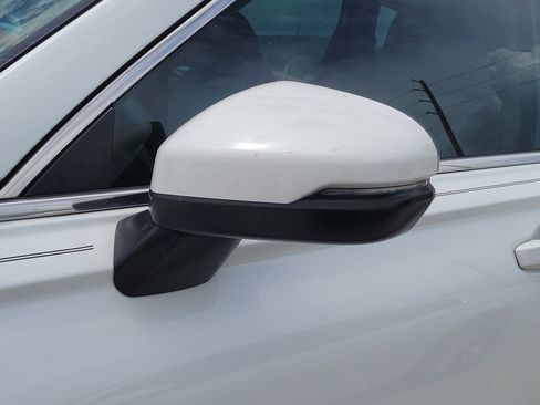 Used 2024 Honda CR-V EX image 4