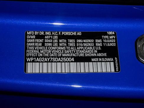 Certified 2025 Porsche Cayenne GTS AWD/4WD image 30
