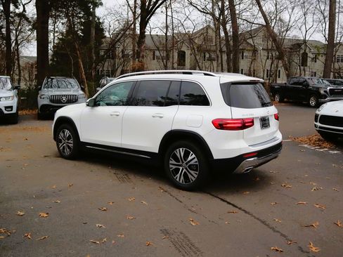 New 2026 Mercedes-Benz GLB 250 4MATIC image 5