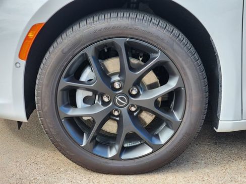 New 2026 Chrysler Pacifica Select w/ S Appearance Package AWD/4WD image 7