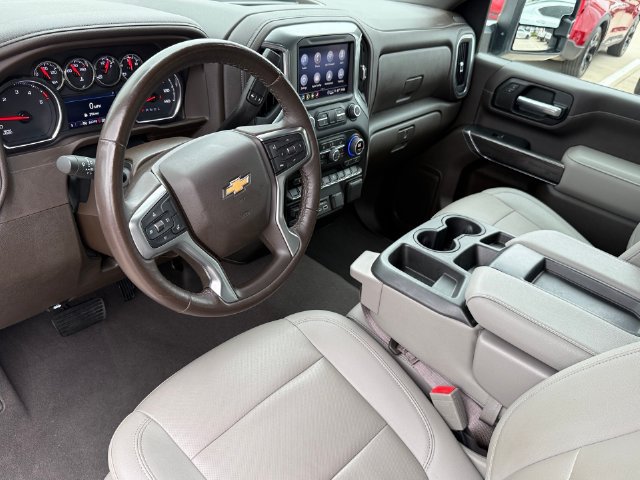 Used 2022 Chevrolet Silverado 2500 LTZ w/ Z71 Off-Road Package AWD/4WD image 10