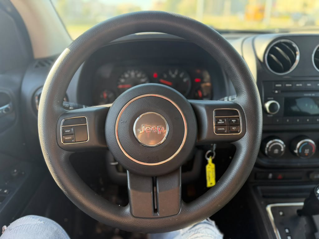 Used 2011 Jeep Compass 2WD image 14