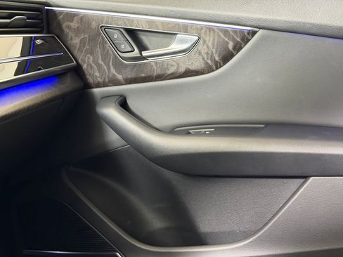 Used 2020 Audi Q8 Premium Plus w/ Premium Plus Package image 25