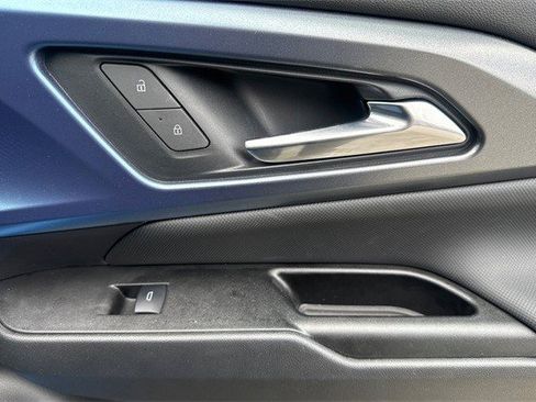 Certified 2024 Chevrolet Equinox EV LT image 19