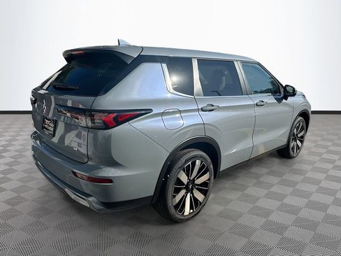 New 2026 Mitsubishi Outlander SE image 7