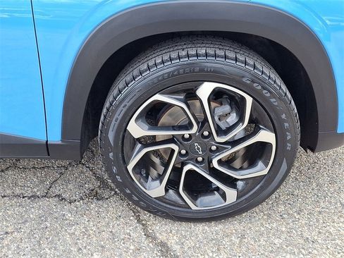 Certified 2024 Chevrolet Trax RS w/ Driver Confidence Package image 27