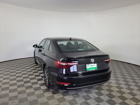 Used 2021 Volkswagen Jetta SE FWD image 5