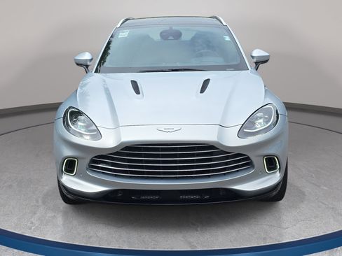 Used 2021 Aston Martin DBX AWD/4WD image 2