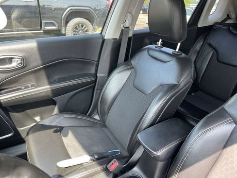 Used 2020 Jeep Compass Latitude w/ Cold Weather Group AWD/4WD image 23