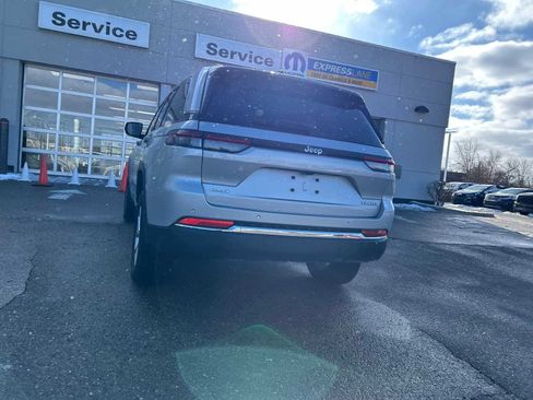 Certified 2023 Jeep Grand Cherokee Limited image 20