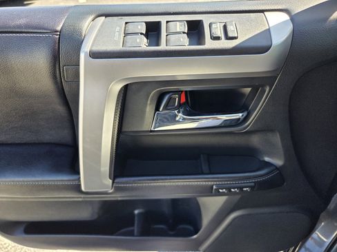 Used 2017 Toyota 4Runner Limited image 28