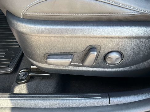 Used 2022 Kia Seltos EX AWD/4WD image 29