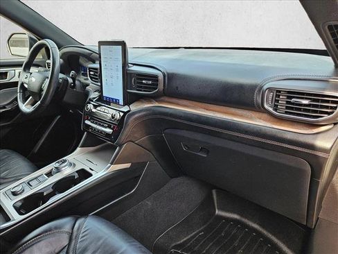 Used 2021 Ford Explorer Platinum w/ Equipment Group 601A image 23