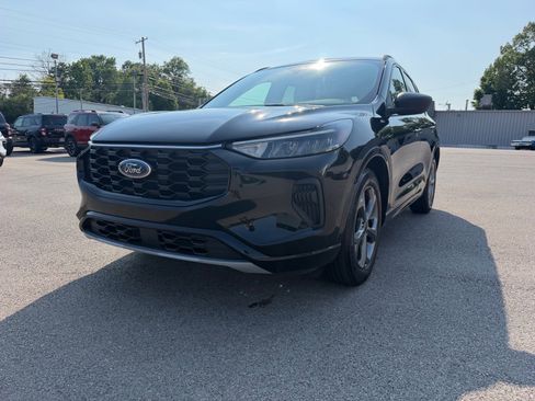 Used 2024 Ford Escape ST-Line w/ Tech Pack #1 FWD image 6