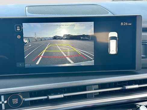 Used 2025 Hyundai Santa Fe SEL FWD image 12