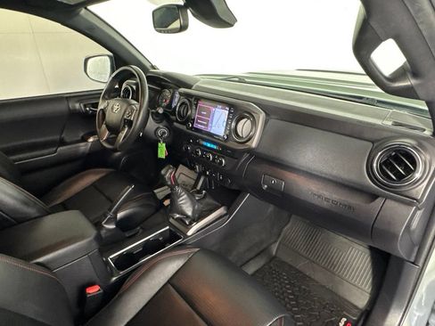 Used 2021 Toyota Tacoma TRD Pro AWD/4WD image 38