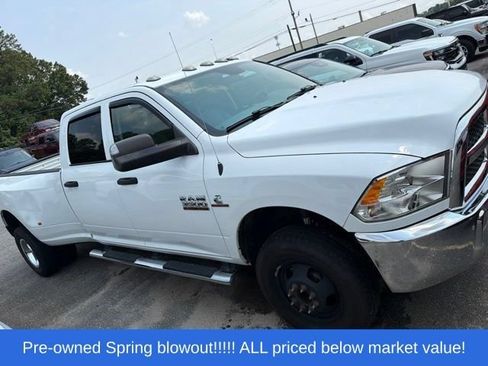 Used 2018 RAM 3500 Tradesman w/ Chrome Appearance Group AWD/4WD image 11