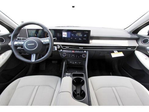 Certified 2025 Hyundai Sonata SEL image 11