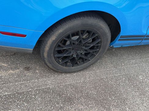 Used 2012 Ford Mustang Premium RWD image 7
