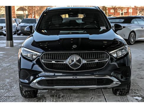 Certified 2023 Mercedes-Benz GLC 300 GLC 300 4MATIC image 4