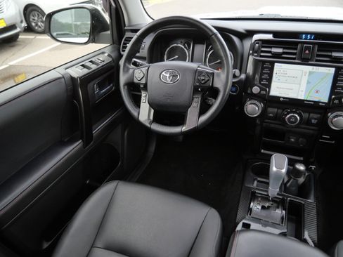 Certified 2023 Toyota 4Runner TRD Off-Road Premium w/ Off Road Premium Plus Package AWD/4WD image 9