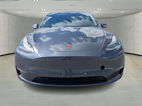 Used 2021 Tesla Model Y 2WD image 8