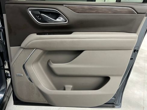 Used 2021 Chevrolet Suburban Z71 w/ Z71 Off-Road Package image 20