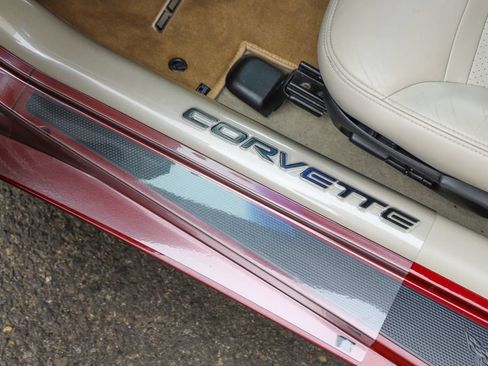 Used 2003 Chevrolet Corvette Coupe w/ Preferred Equipment Group RWD image 60