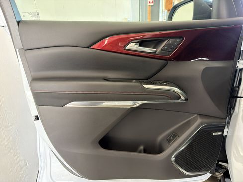 New 2026 Chevrolet Traverse RS image 14