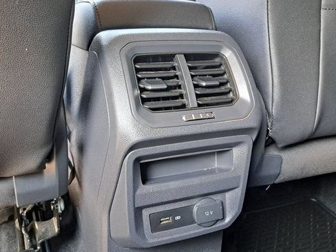 Used 2020 Volkswagen Tiguan SE FWD image 27