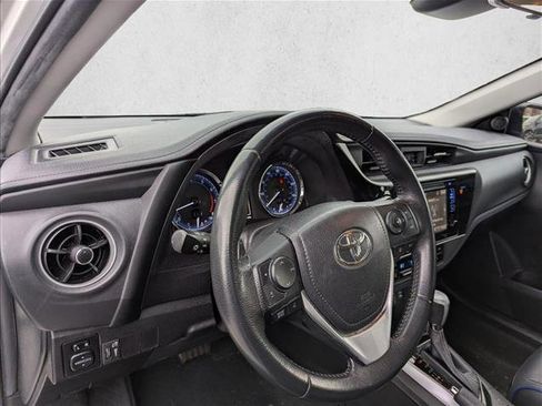 Used 2019 Toyota Corolla XSE image 12