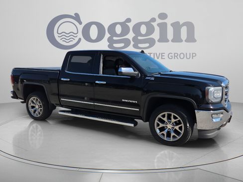 Used 2018 GMC Sierra 1500 SLT w/ SLT Premium Package AWD/4WD image 7
