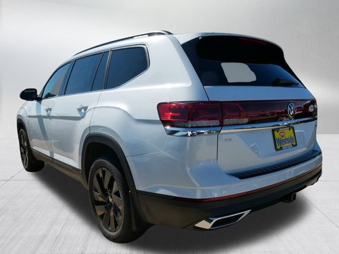 New 2026 Volkswagen Atlas SE image 2
