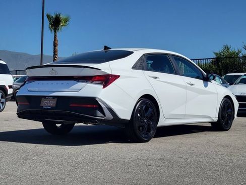 New 2026 Hyundai Elantra SEL Sport FWD image 4