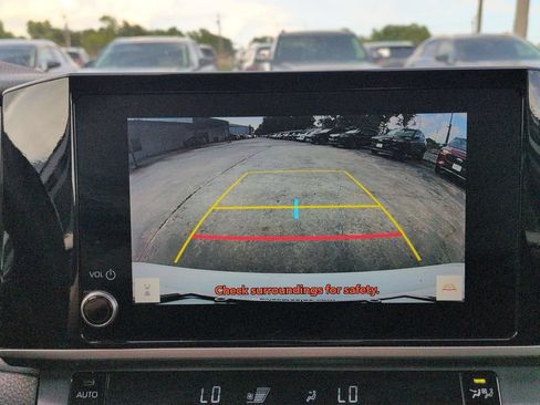 Used 2025 Toyota Camry LE FWD image 17