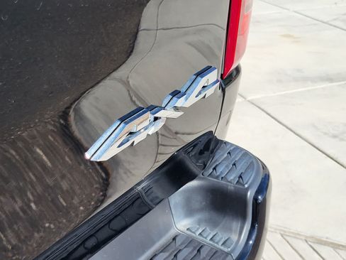 Used 2019 RAM 1500 Limited AWD/4WD image 12