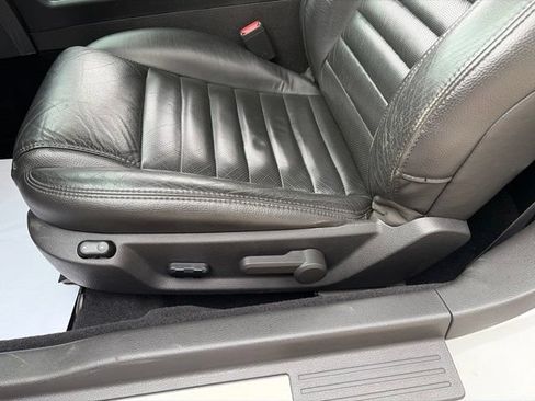 Used 2009 Ford Mustang Shelby GT500 RWD image 9