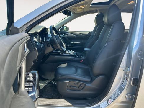 Used 2023 MAZDA CX-9 Touring image 16