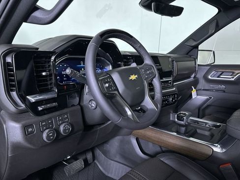 New 2026 Chevrolet Silverado 1500 High Country AWD/4WD image 11