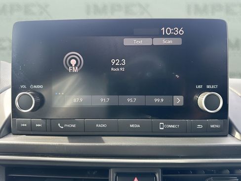 Used 2025 Honda Pilot Sport image 18