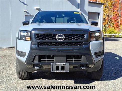 Used 2026 Nissan Frontier SV w/ Tow Package AWD/4WD image 2
